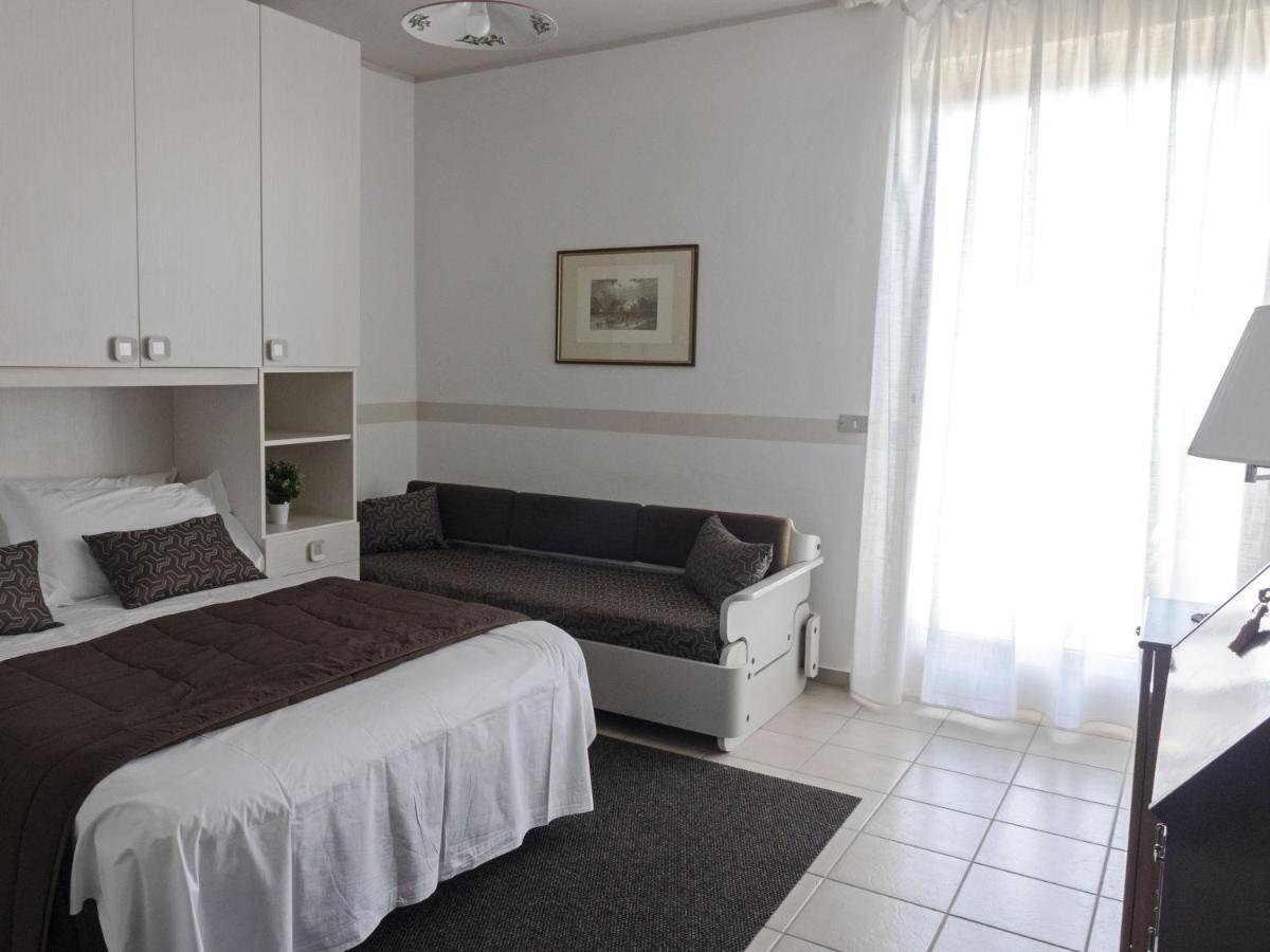 Hotel Funivia Laveno-Mombello Zewnętrze zdjęcie