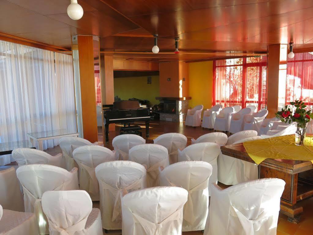 Hotel Funivia Laveno-Mombello Zewnętrze zdjęcie
